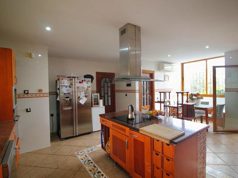 Villa for Sale in Benalmadena, Malaga 27
