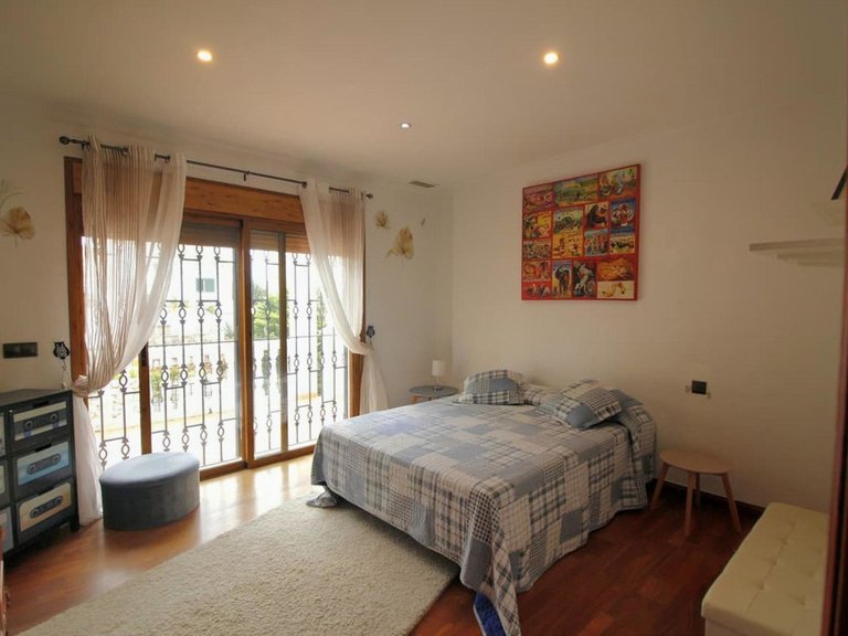 Villa for Sale in Benalmadena, Malaga 41