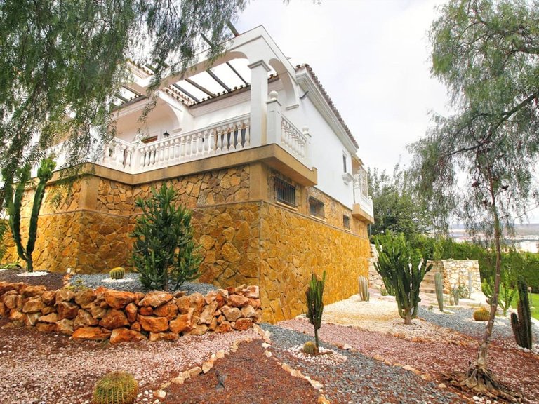 Villa for Sale in Benalmadena, Malaga 7