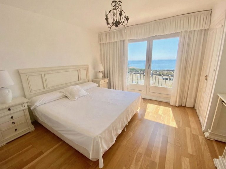 Villa for Sale in Estepona, Malaga 18