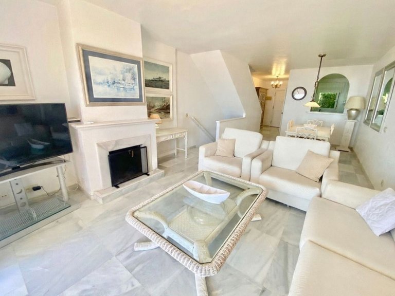 Villa for Sale in Estepona, Malaga 19
