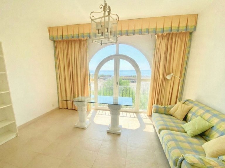 Villa for Sale in Estepona, Malaga 3