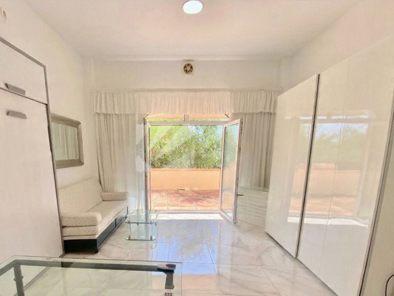 Villa for Sale in Estepona, Malaga 8