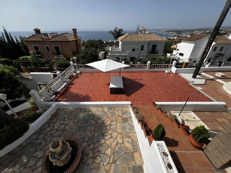 Villa for Sale in Estepona, Malaga 12