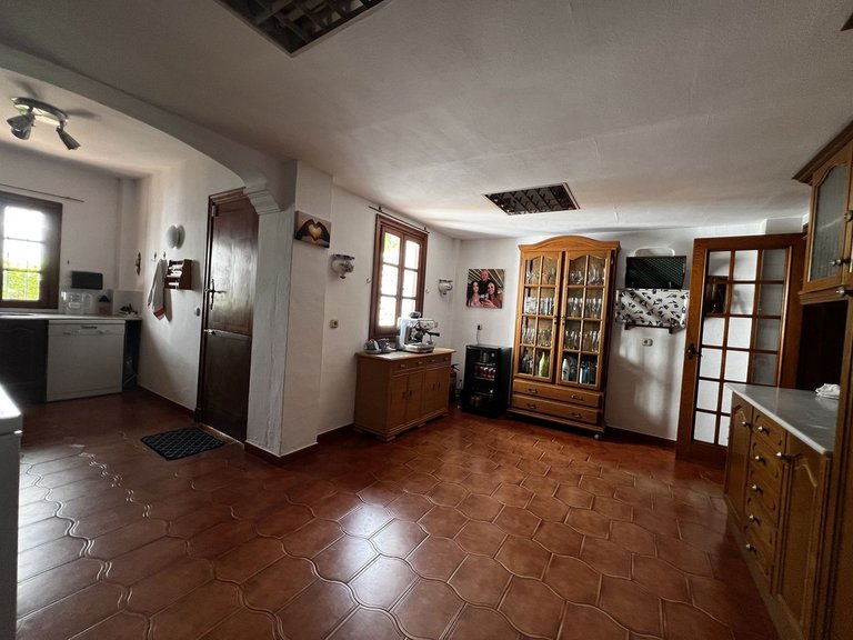 Villa for Sale in Estepona, Malaga 26
