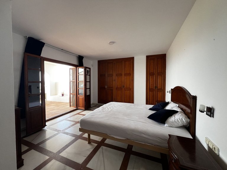 Villa for Sale in Estepona, Malaga 28