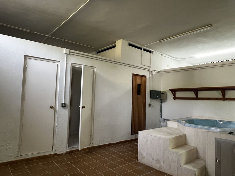 Villa for Sale in Estepona, Malaga 36