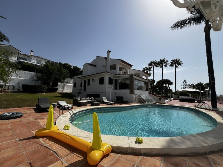 Villa for Sale in Estepona, Malaga 47