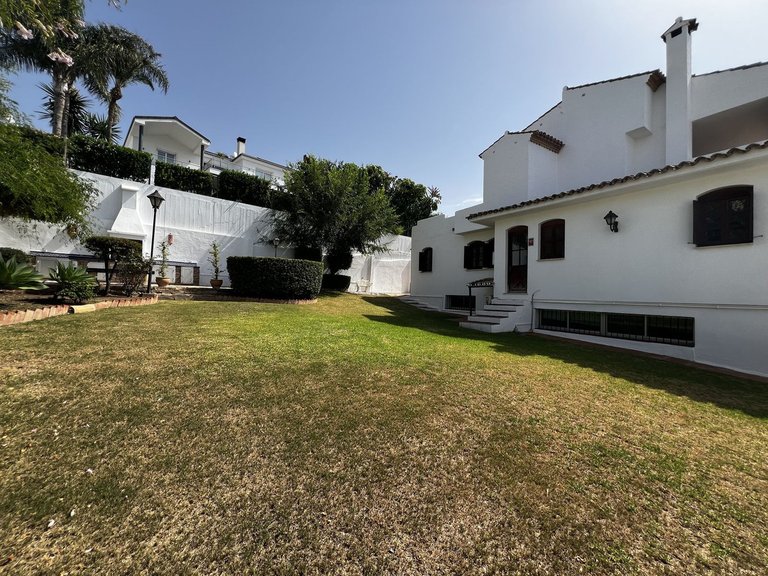 Villa for Sale in Estepona, Malaga 49