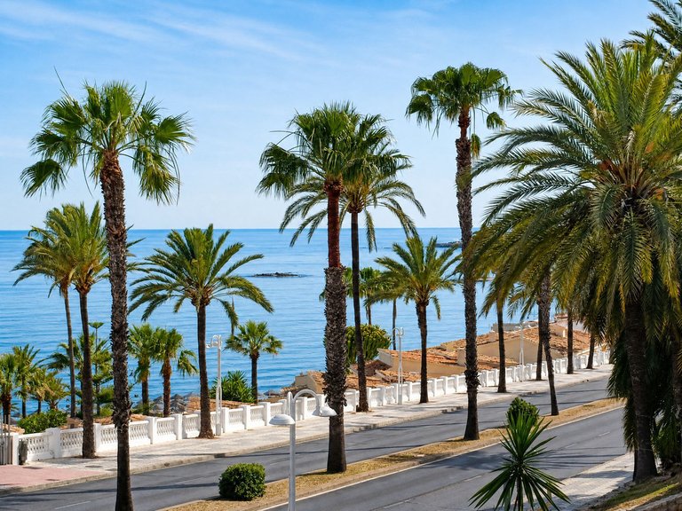 Apartment for Sale in Benalmadena Costa, Malaga 18