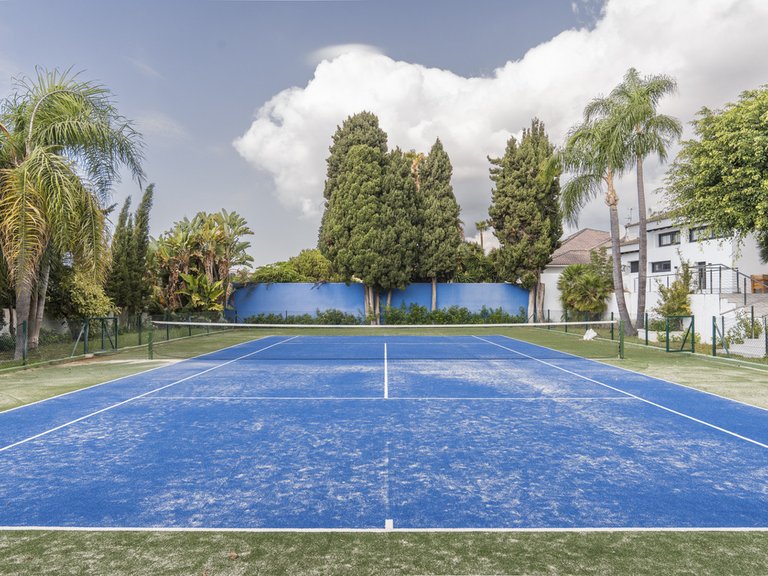 Villa for Sale in Marbella, Malaga 11