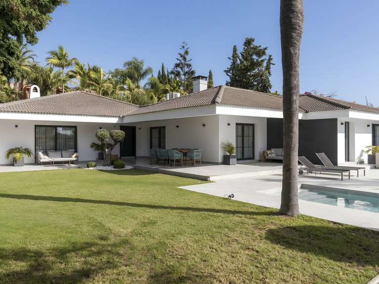 Villa for Sale in Marbella, Malaga 2