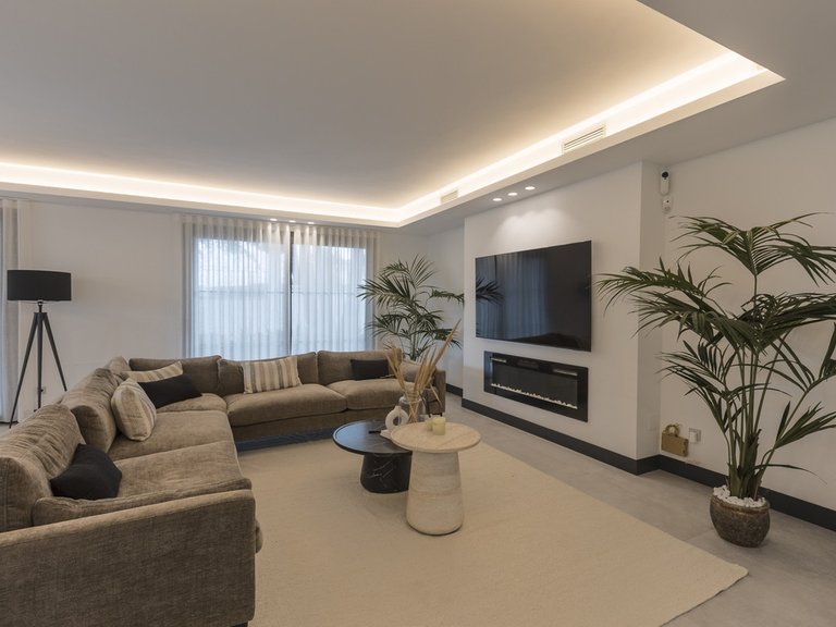 Villa for Sale in Marbella, Malaga 31