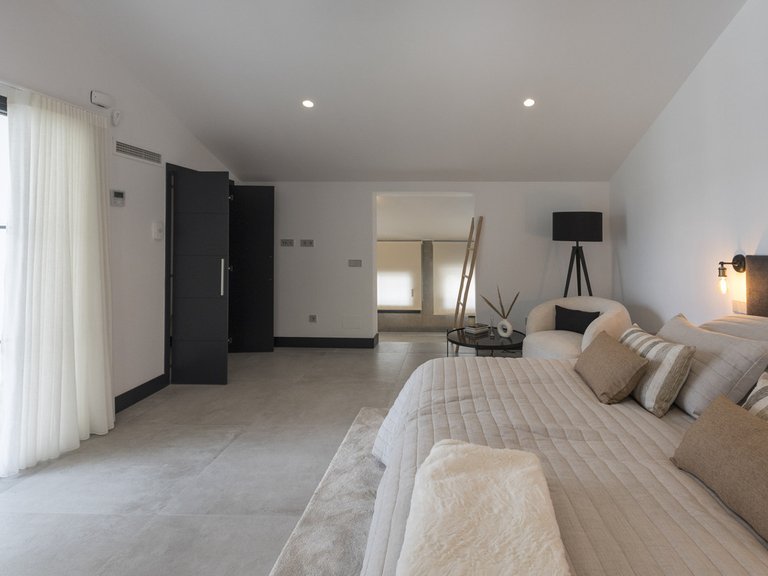 Villa for Sale in Marbella, Malaga 48