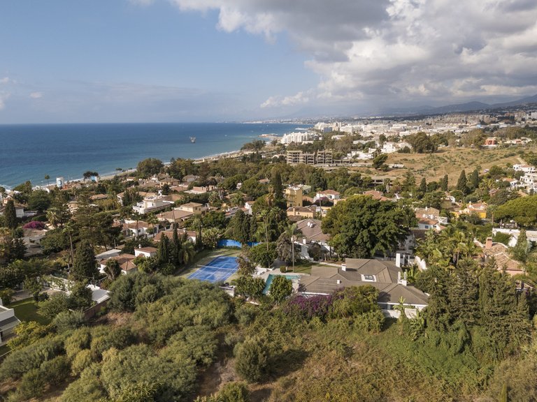 Villa for Sale in Marbella, Malaga 6