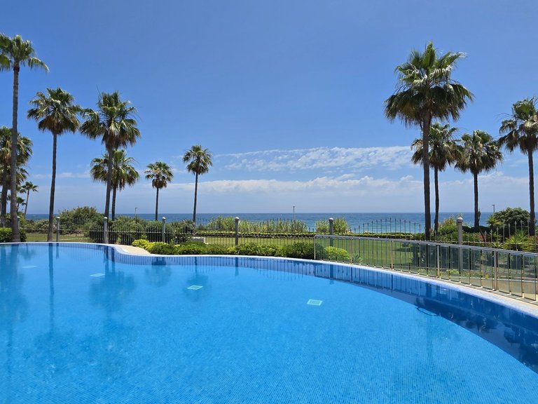 Apartment for Sale in New Golden Mile, Malaga 20