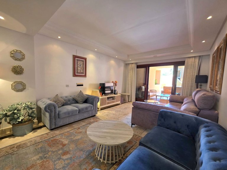 Apartment for Sale in New Golden Mile, Malaga 5