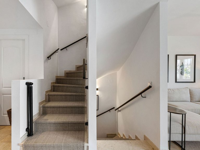 Villa for Sale in Nueva Andalucía, Malaga 16