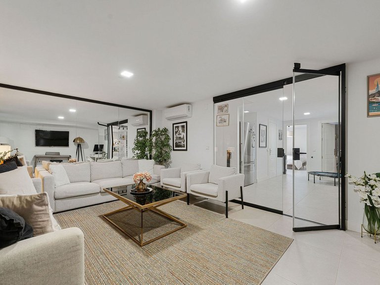 Villa for Sale in Nueva Andalucía, Malaga 23