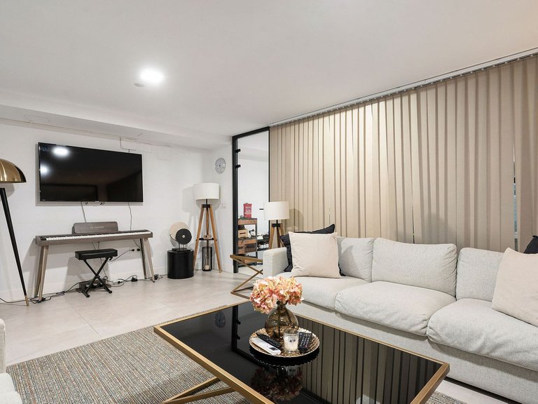 Villa for Sale in Nueva Andalucía, Malaga 29