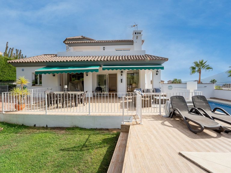 Villa for Sale in Coín, Malaga 1