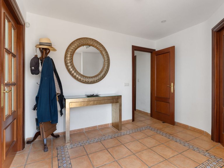 Villa for Sale in Coín, Malaga 11
