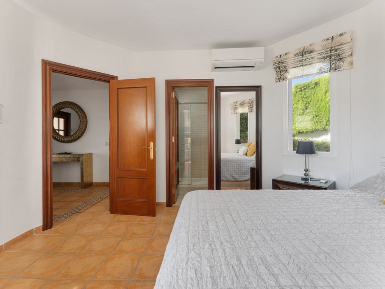 Villa for Sale in Coín, Malaga 13