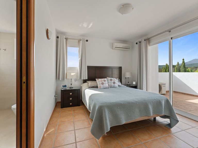 Villa for Sale in Coín, Malaga 14