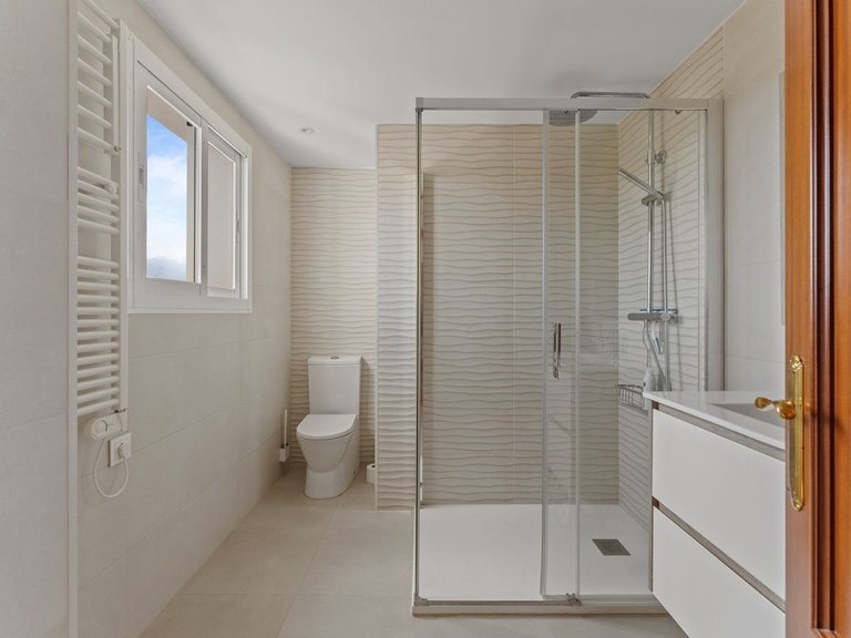 Villa for Sale in Coín, Malaga 20