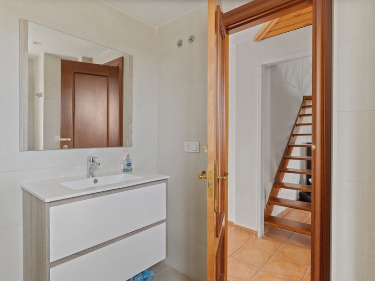 Villa for Sale in Coín, Malaga 21