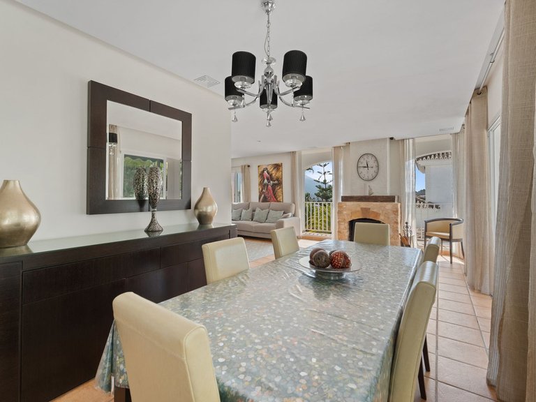 Villa for Sale in Coín, Malaga 6