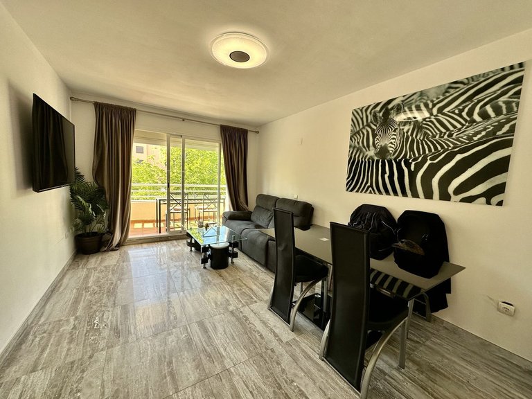 Apartment for Sale in The Golden Mile, Malaga 10