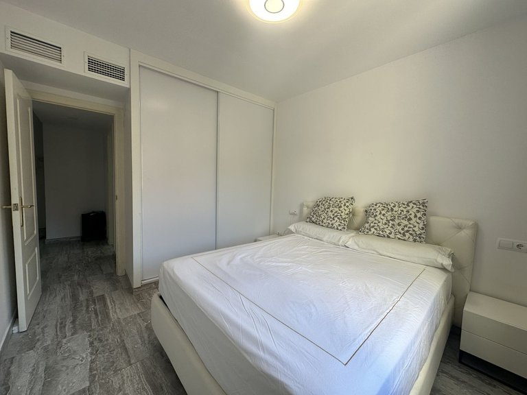 Apartment for Sale in The Golden Mile, Malaga 5