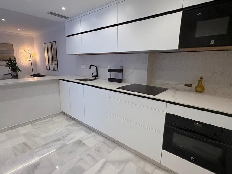 Apartment for Sale in Marbella, Malaga 7