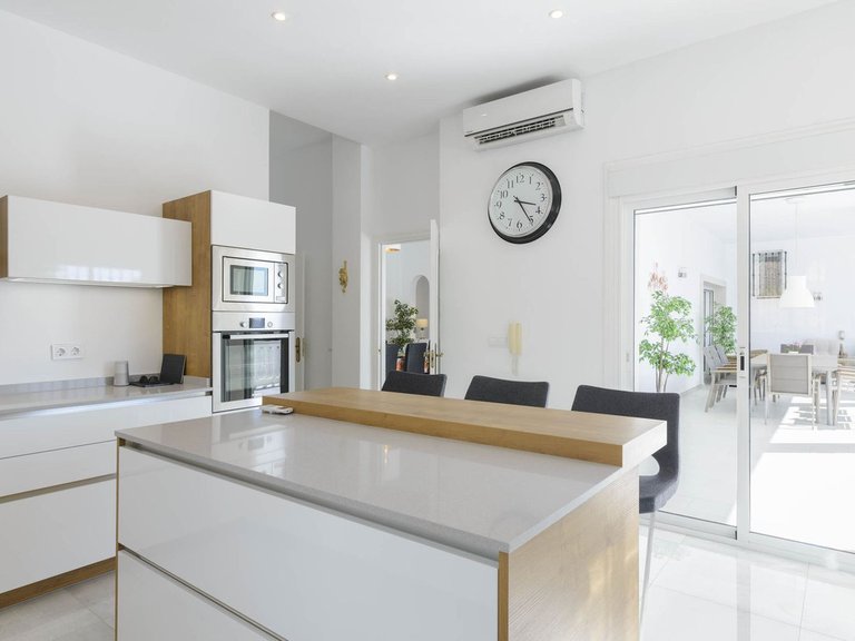 Villa for Sale in Valtocado, Malaga 17