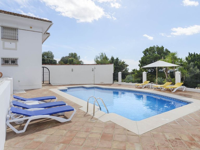 Villa for Sale in Valtocado, Malaga 32