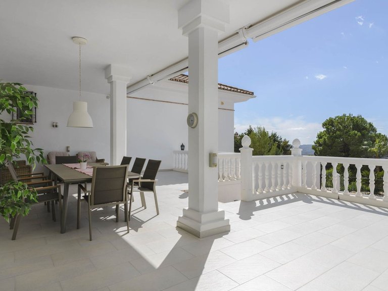 Villa for Sale in Valtocado, Malaga 5