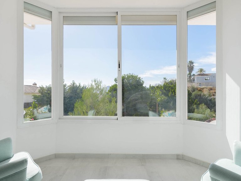Villa for Sale in Valtocado, Malaga 9