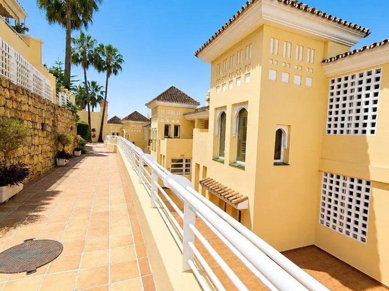 Apartment for Sale in San Pedro De Alcántara, Malaga 14