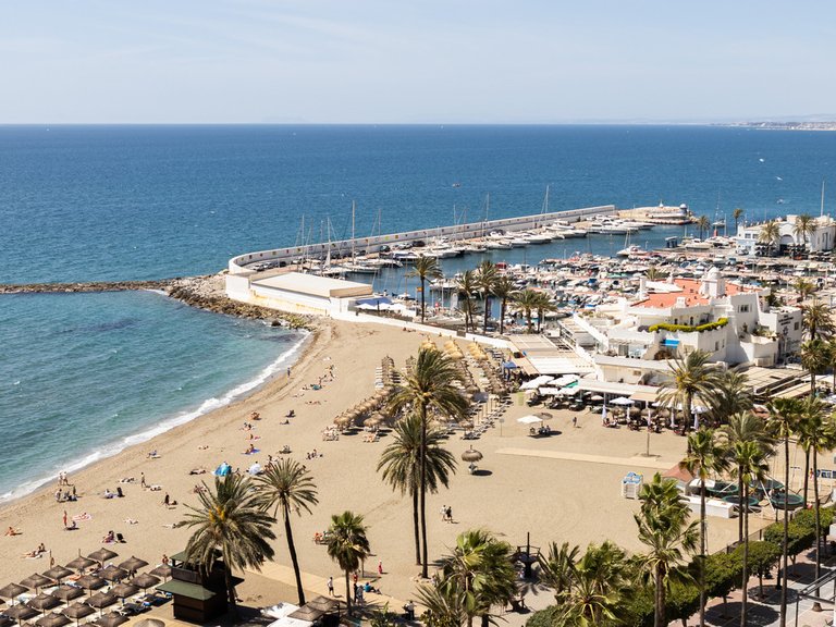 Apartment for Sale in Marbella, Malaga 17