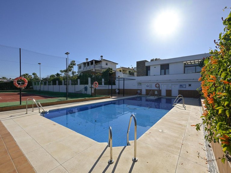 Villa for Sale in Alhaurín El Grande, Malaga 25