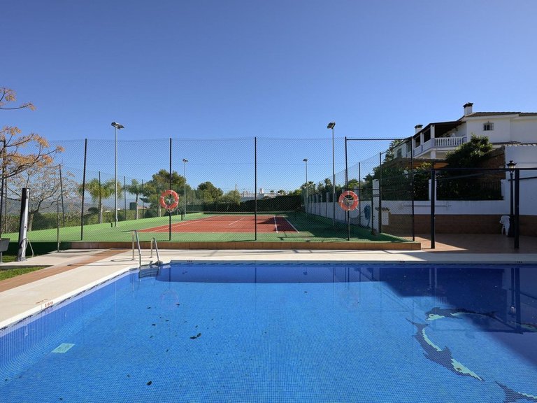 Villa for Sale in Alhaurín El Grande, Malaga 28