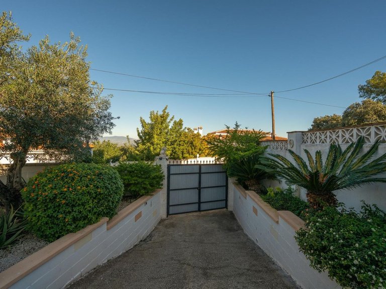 Villa for Sale in Alhaurín El Grande, Malaga 3