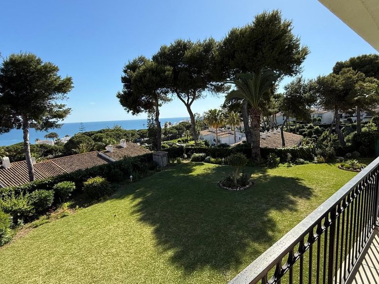 Apartment for Sale in Miraflores, Malaga 1