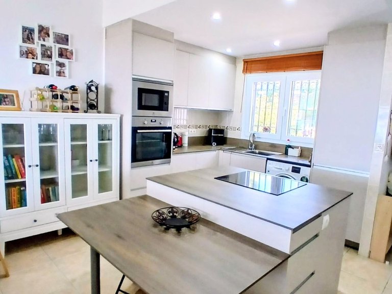 Apartment for Sale in Miraflores, Malaga 4