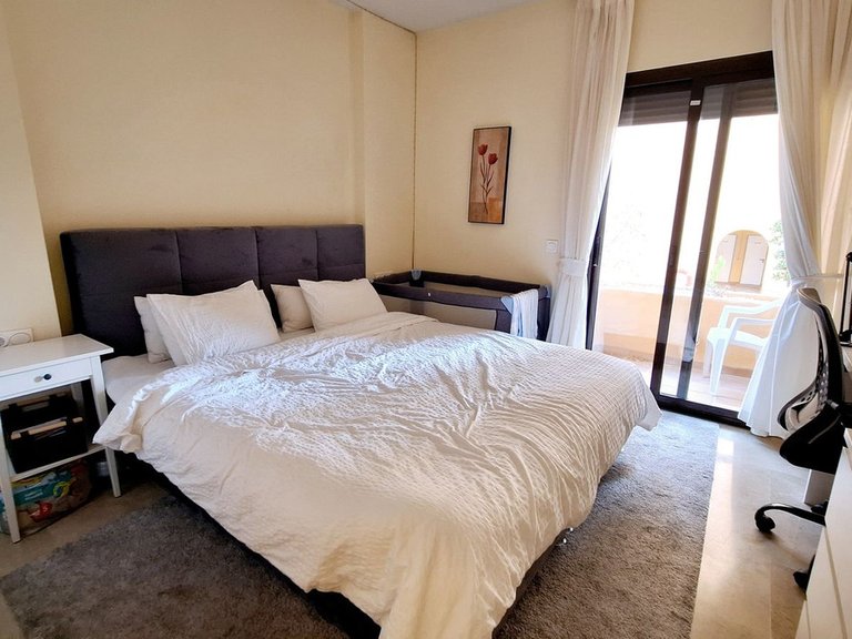 Apartment for Sale in La Duquesa, Malaga 10