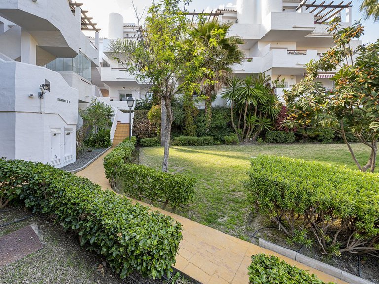 Apartment for Sale in Costa del Sol, Bel Air, Malaga 16