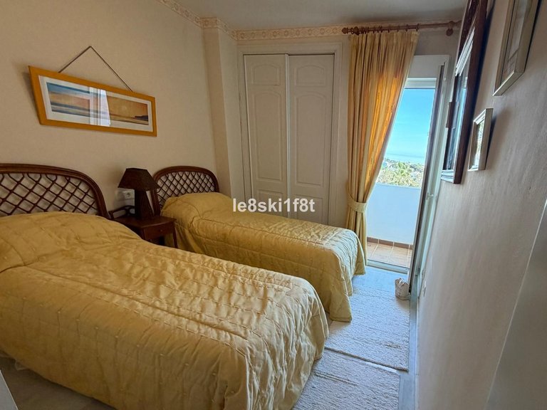 Apartment for Sale in Calahonda, Malaga 9