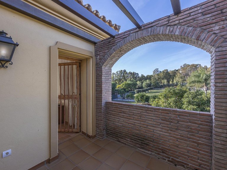 Villa for Sale in La Quinta, Malaga 20