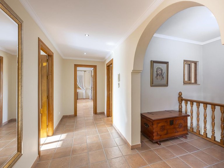 Villa for Sale in La Quinta, Malaga 26